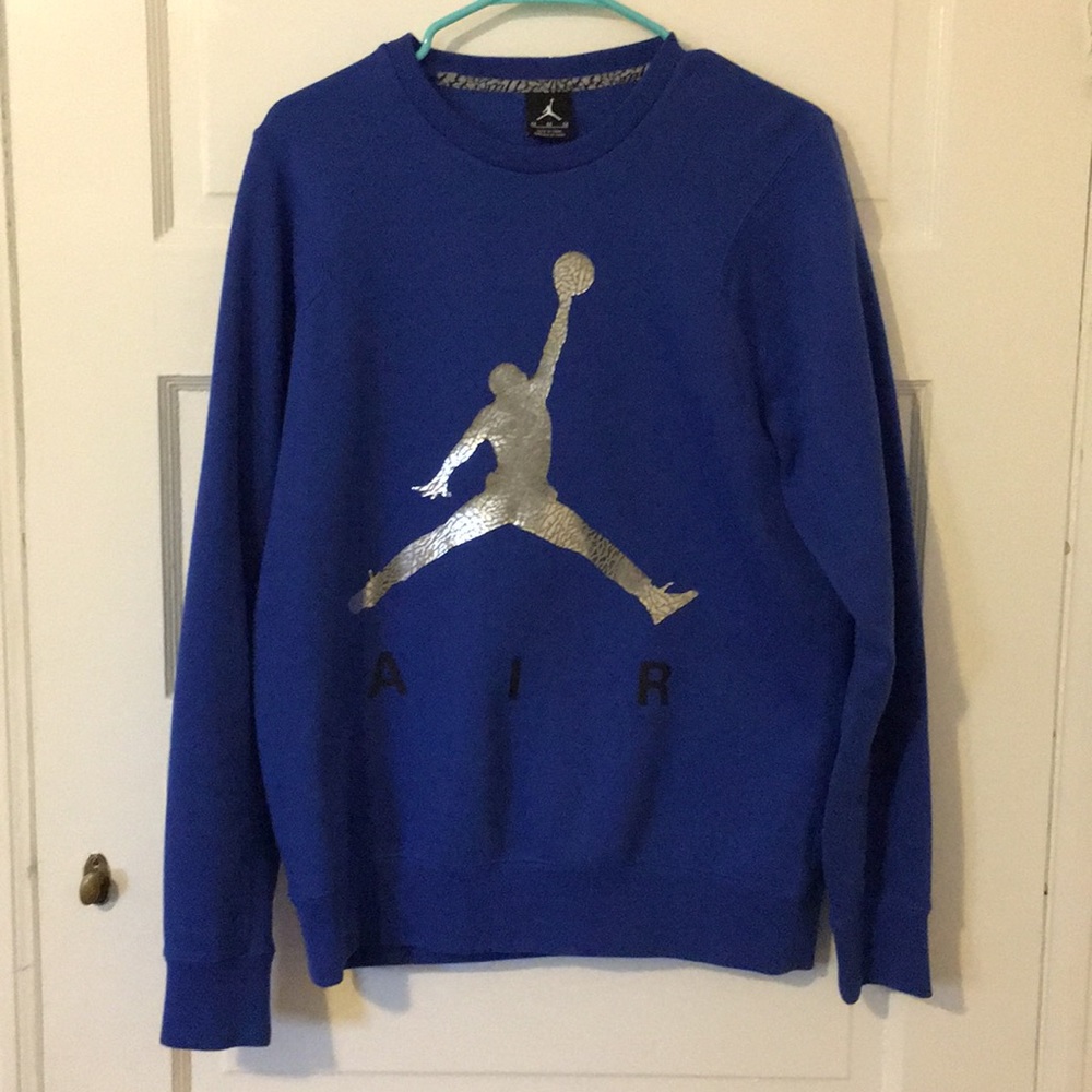 Air Jordan Crewneck size Medium